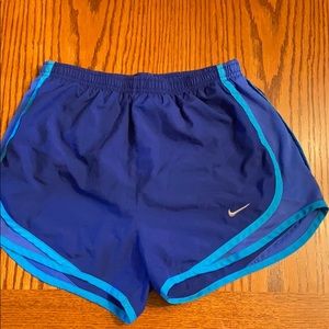 Nike women’s dri-fit shorts size xs